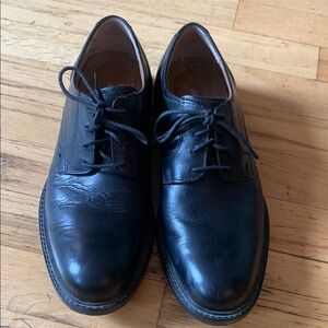 Johnston & Murphy Black Leather Oxford Shoes